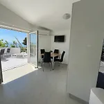 Mirakul * Vir