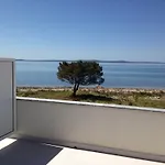 Mirakul Vir