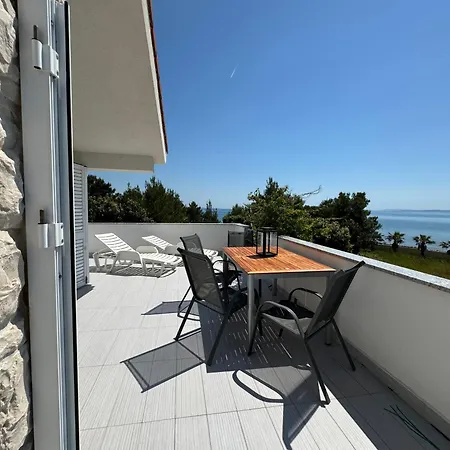 Διαμέρισμα Mirakul *