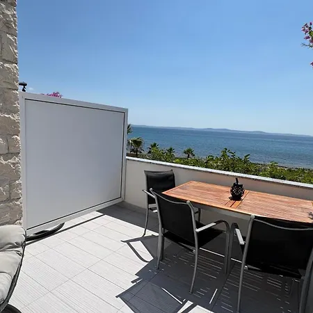 Apartament Mirakul Vir