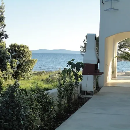 Apartment Mirakul Vir